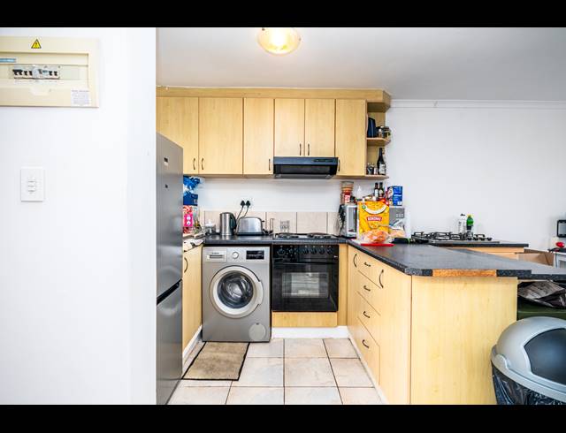 1 BEDROOM APARTMENT FOR SALE IN WAVES EDGE